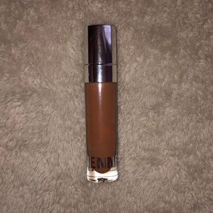 Kylie Cosmetics Concealer- Shade Toffee